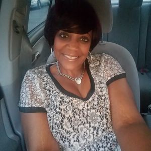 Meet your Posher, Delores